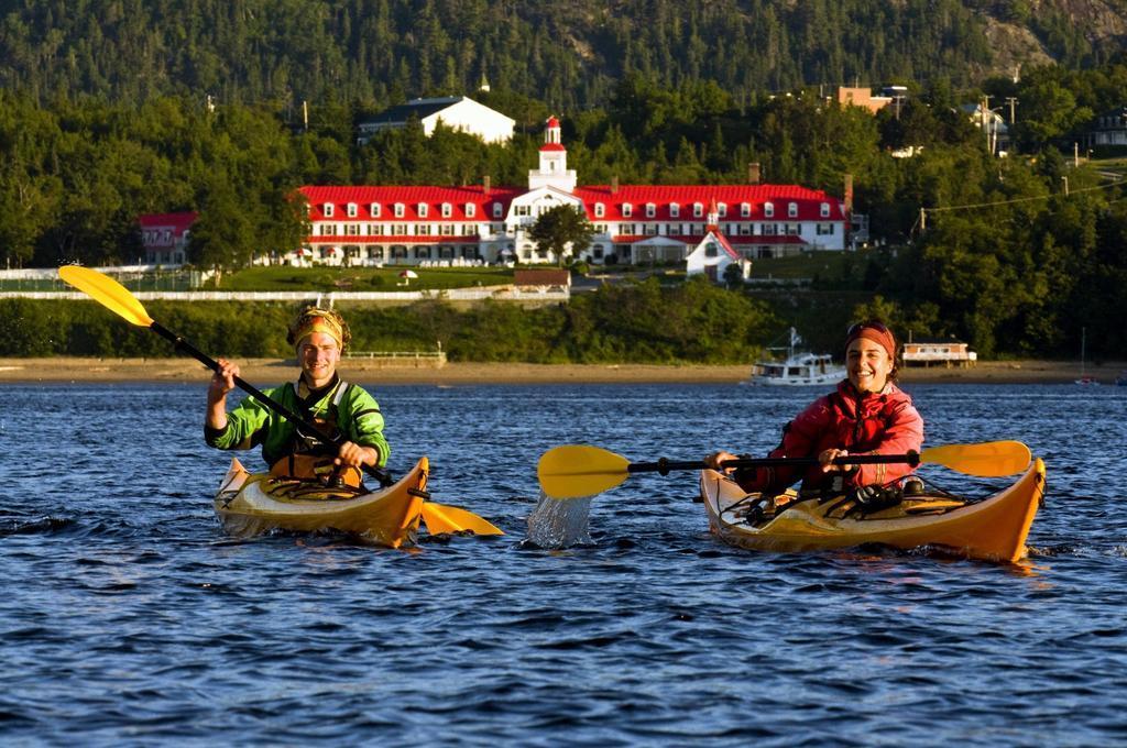 Hotel Tadoussac Exteriör bild