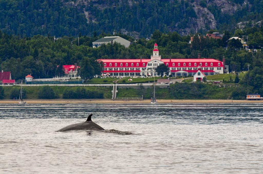 Hotel Tadoussac Exteriör bild