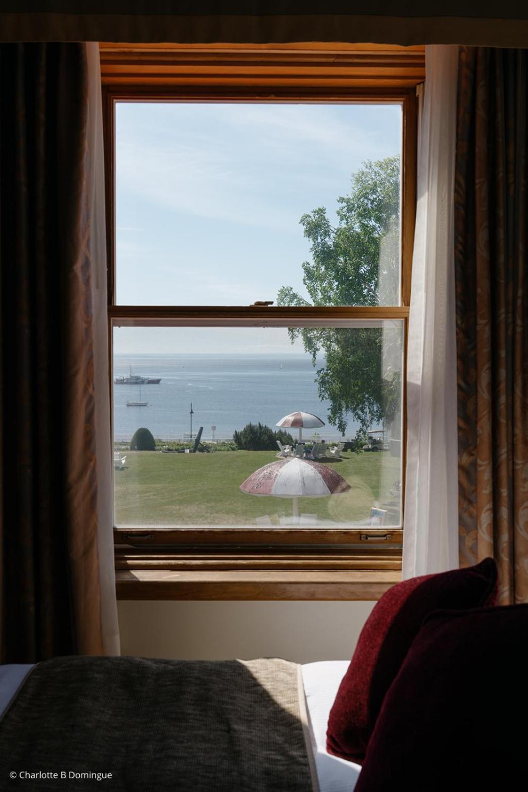 Hotel Tadoussac Exteriör bild
