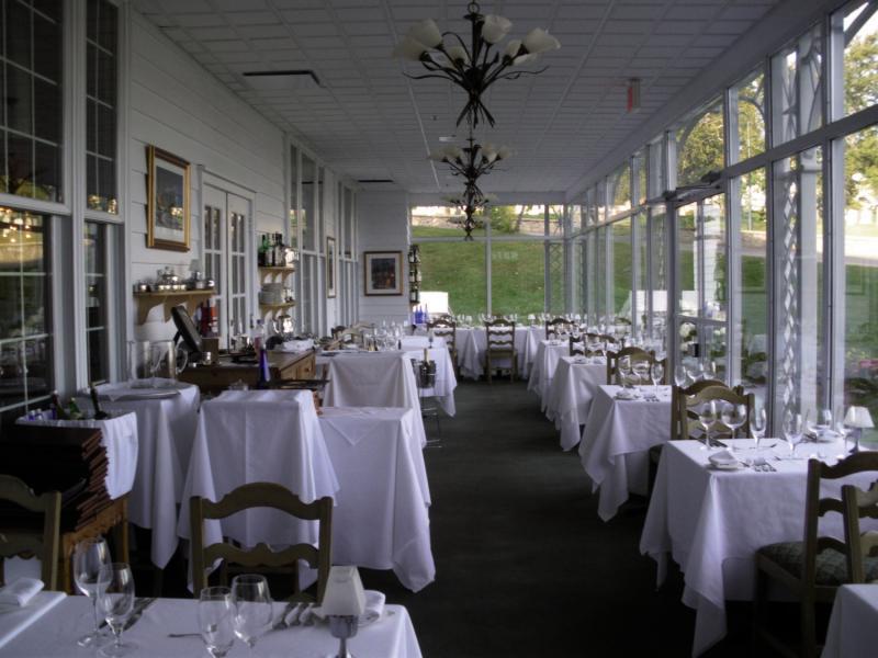 Hotel Tadoussac Exteriör bild