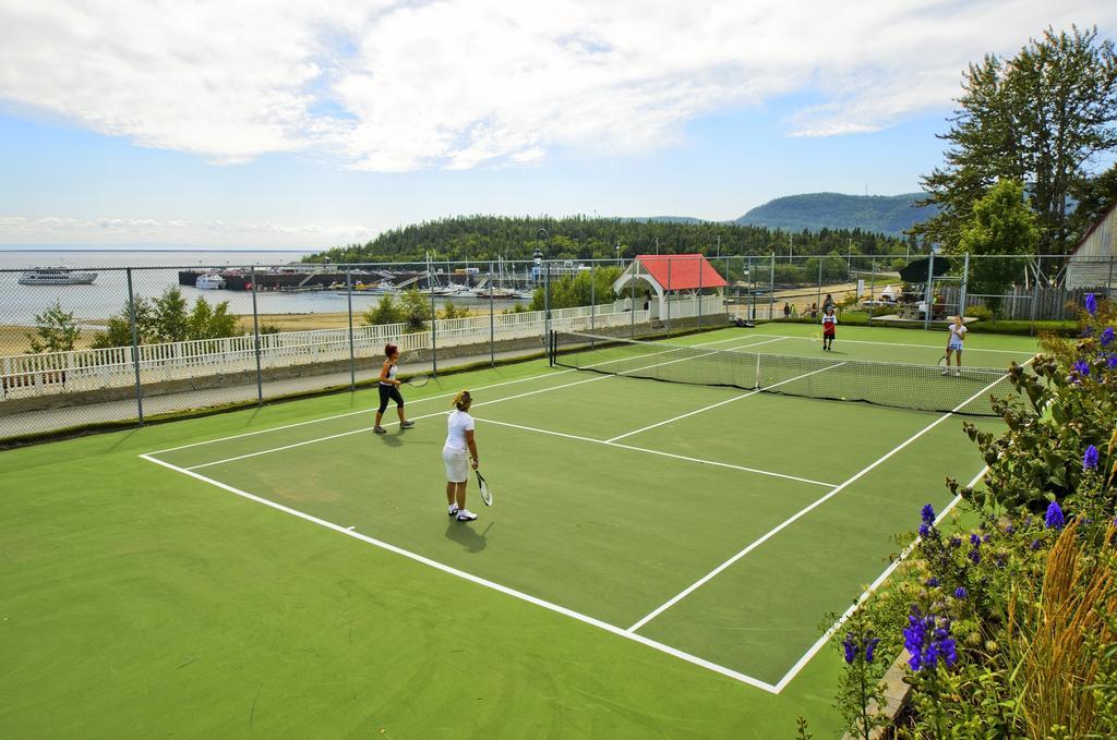 Hotel Tadoussac Exteriör bild